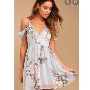 Lulu’s off the shoulder floral dress NWT